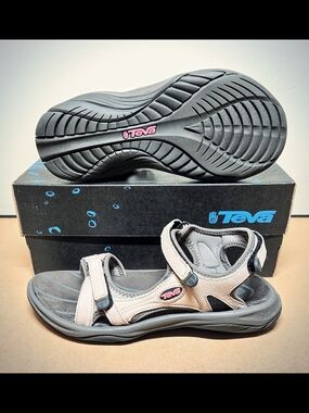 NEW TEVA Women' 6.5 Neota Sandals Leather Outdoor Trail Sport Walking Hiking
